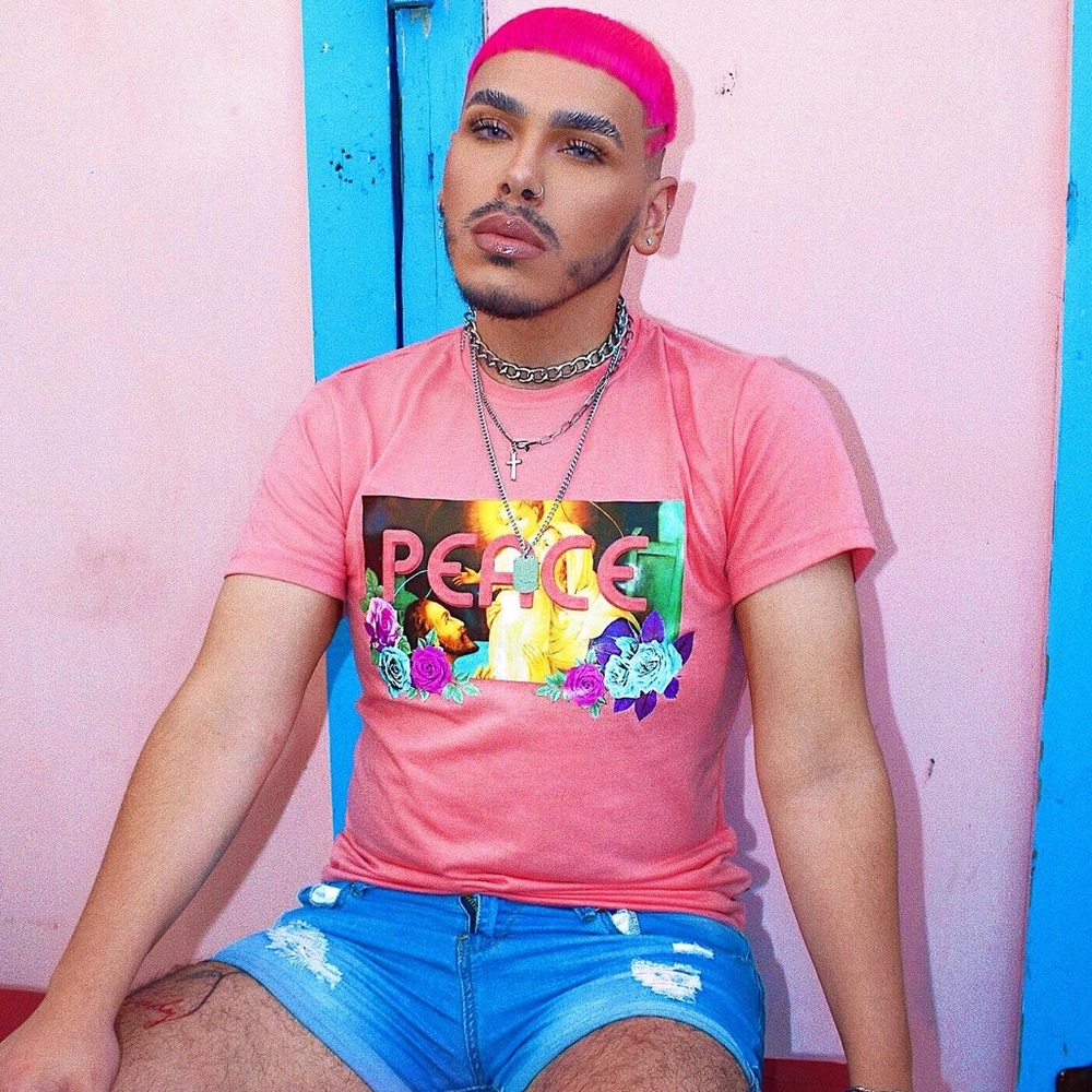 Meet your Posher, Cesar